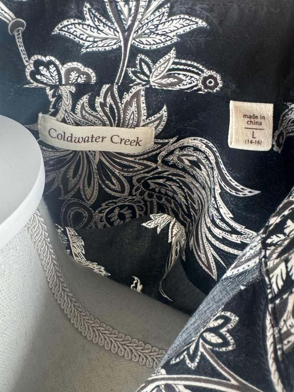 Coldwater Creek Black White Paisley Button Shirt Women’s Large - Picture 9 of 11